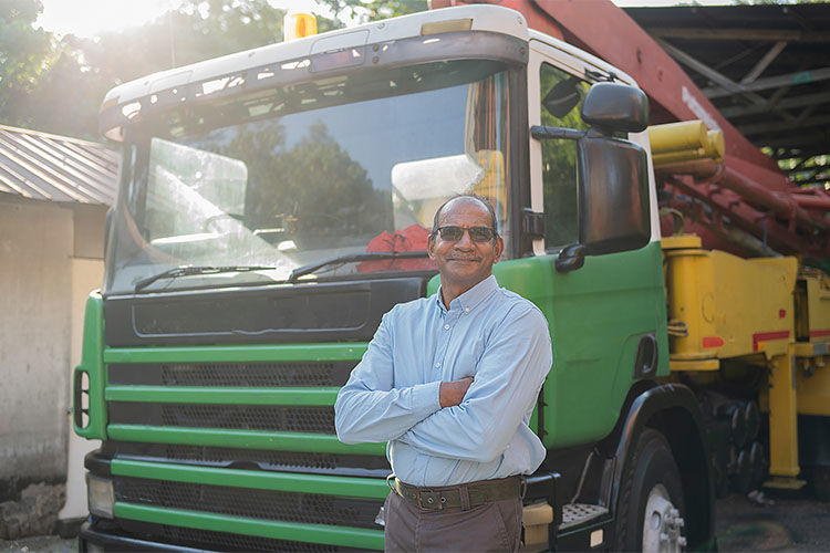 how to buy work trucks